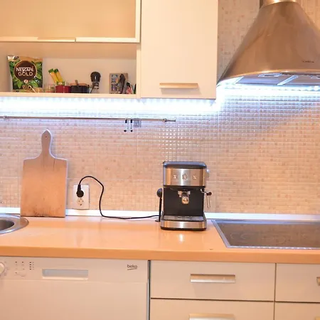 Visilo Apartment - 10 Min To Old Town - Park & Sea Lägenhet