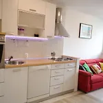 Apartment Visilo - 10 Min To Old Town - Park & Sea