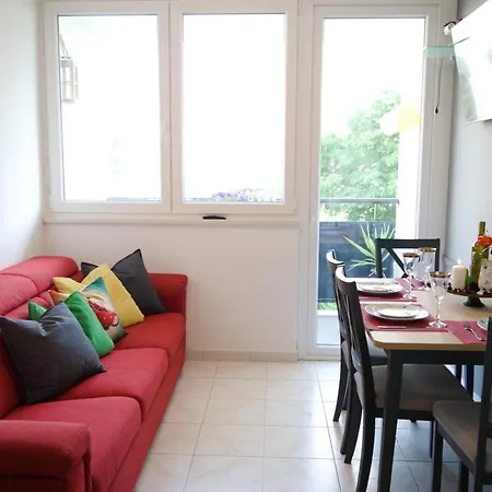 Daire Visilo Apartment - 10 Min To Old Town - Park & Sea