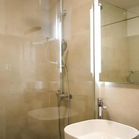 Daire Visilo Apartment - 10 Min To Old Town - Park & Sea