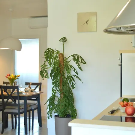 Visilo - 10 Min To Old Town - Park & Sea Apartment Split
